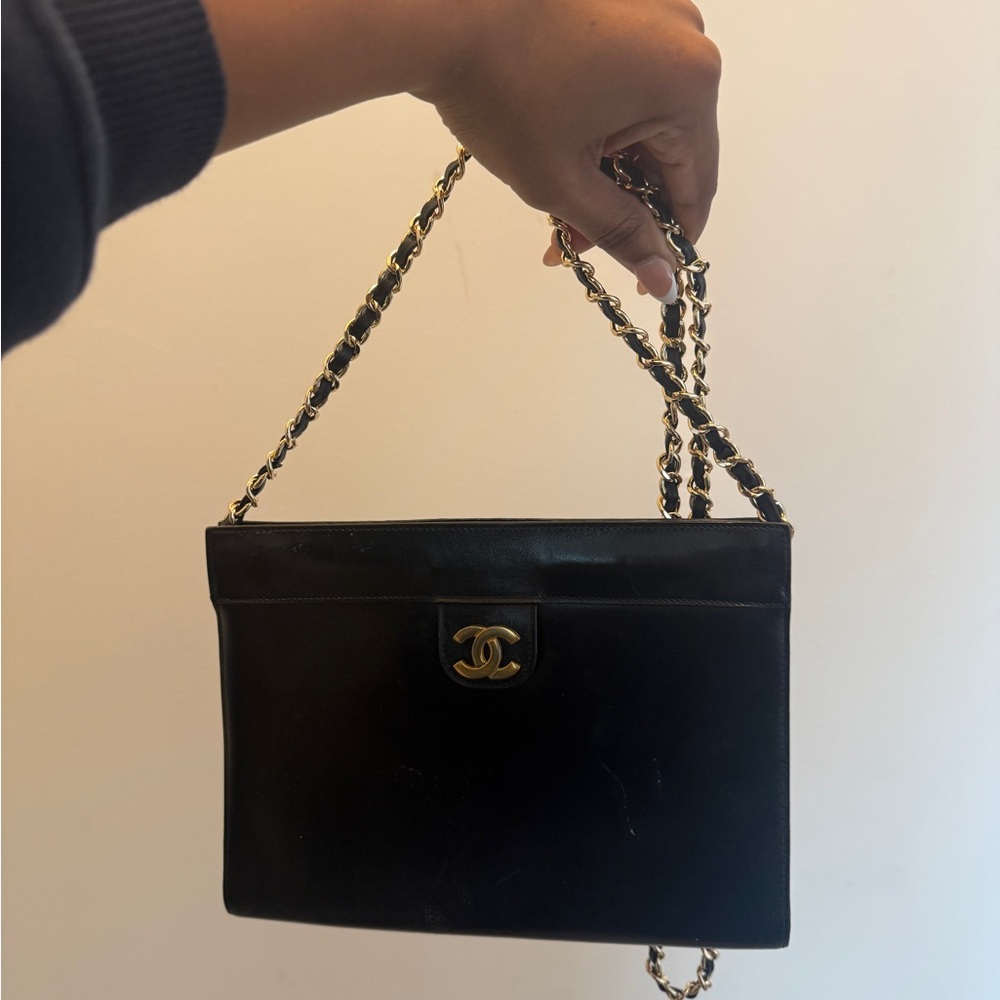 Chanel Black Leather Chain Shoulder Bag crossbody